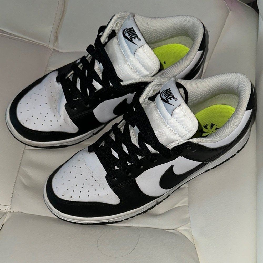 Nike Dunks - Picture 5 of 8